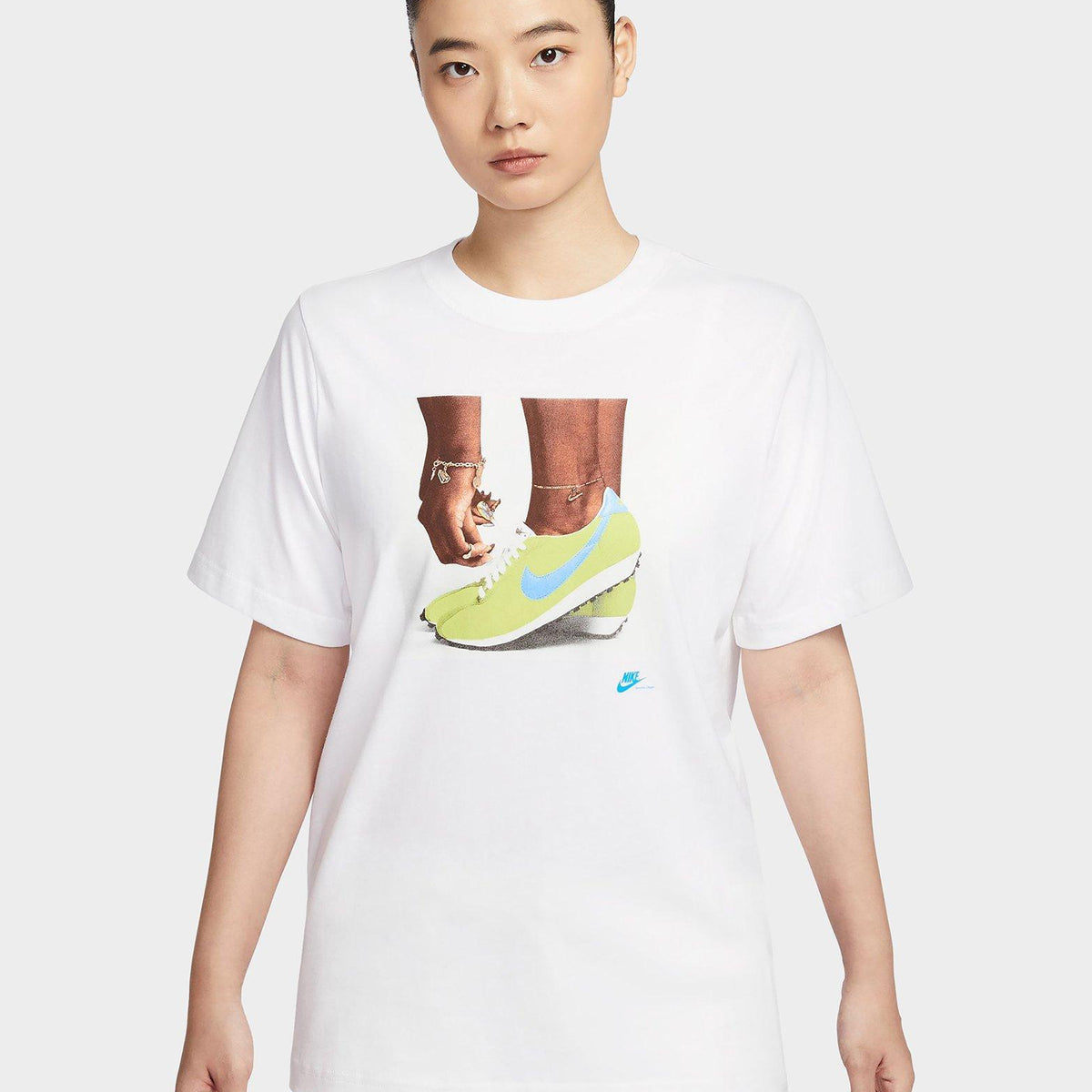 Nike Sportswear Loose T-Shirt Women's – JD Sports Philippines