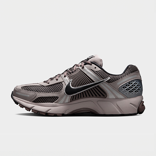 Nike Zoom Vomero 5
