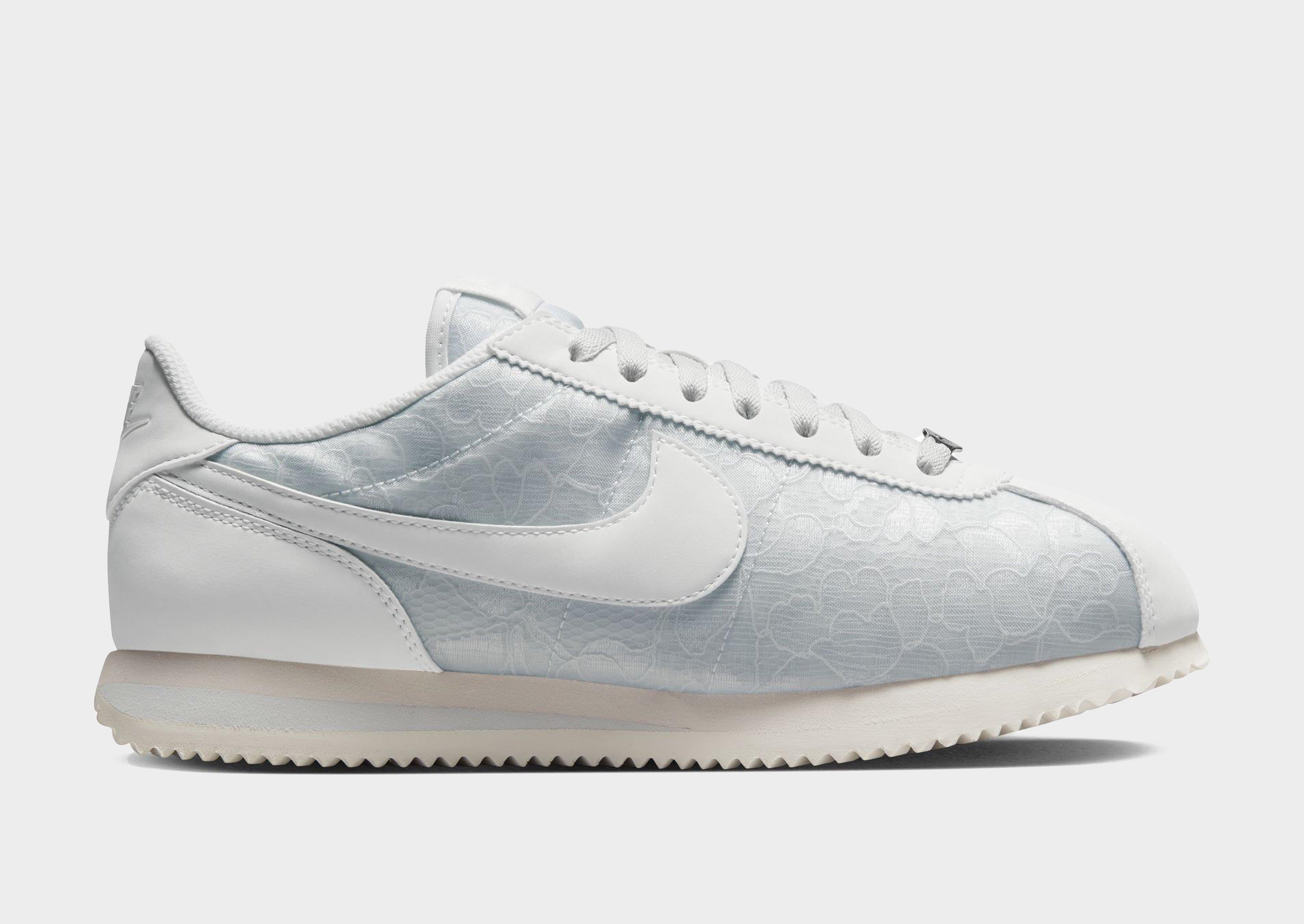 nike cortez velvet grey