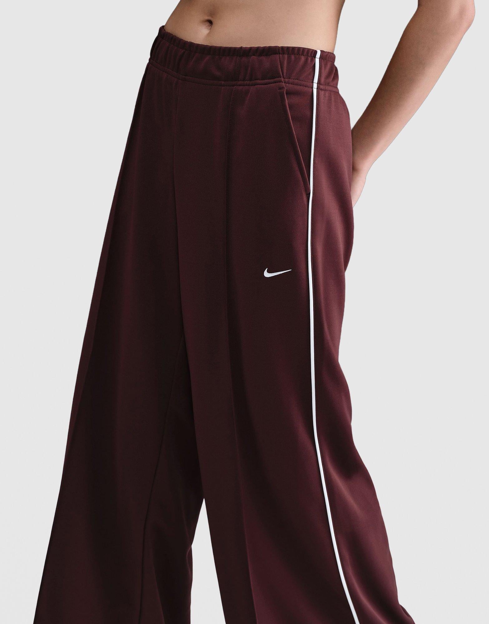 jd nike womens tracksuit
